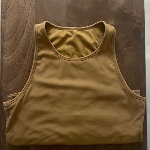 Vuori Gold Fitted Sleeveless Tank Top